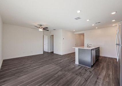 New construction Single-Family house 972 Feliz Street, Florence, AZ 85132 - photo 25 25