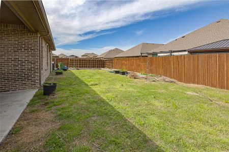 New construction Single-Family house 1305 Ballweg Road, Arlington, TX 76002 - photo 16 16