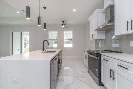 New construction Single-Family house 536 Phoenix Avenue, Clearwater, FL 33756 - photo 8 8