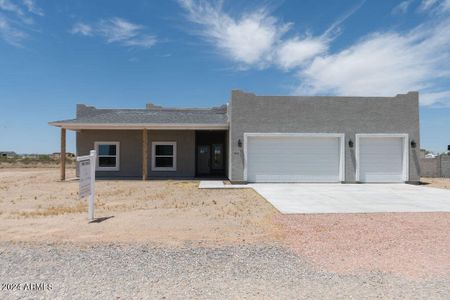 New construction Single-Family house 424 S 356Th Drive, Tonopah, AZ 85354 - photo 0