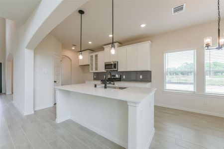 New construction Single-Family house 393 Kendall Crest Drive, Alvin, TX 77511 - photo 15 15
