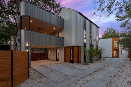 New construction Single-Family house 2704 Canterbury St, Unit A, Austin, TX 78702 - photo 0