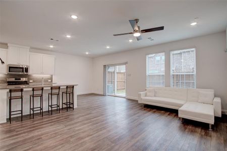 New construction Townhouse house 1322 Whipsaw Trail, Celina, TX 75009 - photo 23 23