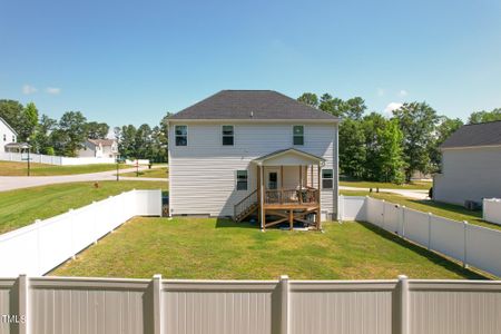 New construction Single-Family house 18 Hiddenbrook Court, Angier, NC 27501 - photo 3 3