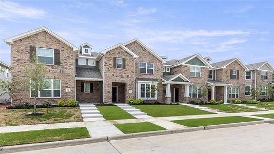 New construction Townhouse house 3013 Willow Wood Court, Unit 10, Heartland, TX 75114 - photo