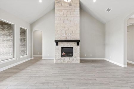 New construction Single-Family house 4008 Flat Top Court, Weatherford, TX 76087 - photo 14 14