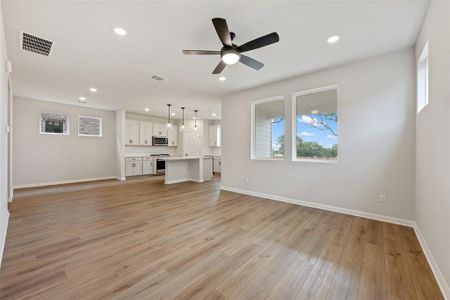 New construction Single-Family house 425 Knockout Rose Dr, San Marcos, TX 78666 William- photo 5 5