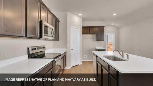 New construction Single-Family house 140 Grey Slate Ave, Marble Falls, TX 78654 - photo 12 12