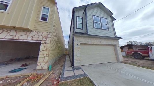 New construction Single-Family house 7916 James Franklin Street, Houston, TX 77088 - photo 1 1