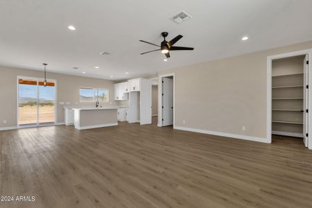 New construction Single-Family house 57812 W Fulcar Road, Maricopa, AZ 85139 - photo 15 15