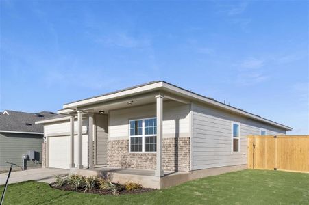New construction Single-Family house 600 Yellow Ribbon Trl, Jarrell, TX 76537 - photo 1 1