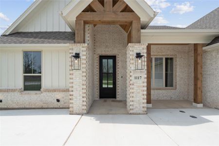 New construction Single-Family house 1117 Tremont Lane, Granbury, TX 76049 - photo