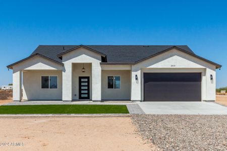 New construction Single-Family house 2410 S 363Rd Avenue, Tonopah, AZ 85354 - photo 0