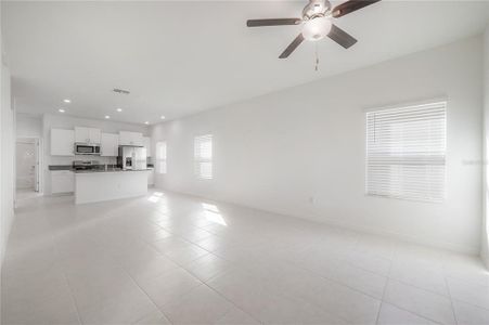 New construction Townhouse house 4555 Tuscan Loon Drive, Tampa, FL 33619 - photo 15 15