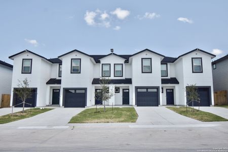 New construction Multi-Family house 8302 Via Verona, San Antonio, TX 78227 - photo 0