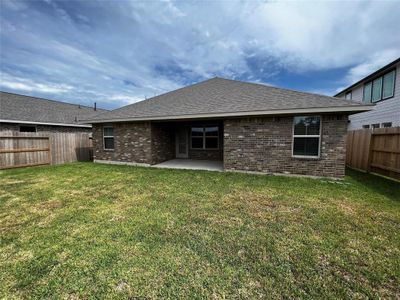 New construction Single-Family house 2309 Bellano Bay Drive, Texas City, TX 77568 - photo 16 16