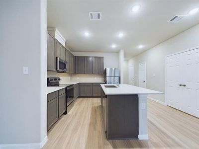 New construction Single-Family house 8136 Richland Drive, Houston, TX 77028 - photo 6 6