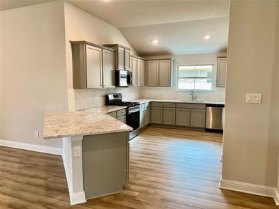 New construction Single-Family house 4201 Rhodes Lane, Texas City, TX 77591 - photo 8 8