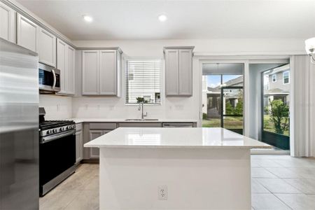 New construction Townhouse house 5783 Spotted Harrier Way, Lithia, FL 33547 - photo 8 8