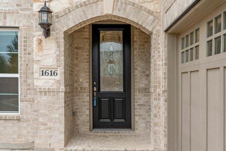 New construction Single-Family house 1616 Colonnade Court, McKinney, TX 75069 - photo 2 2