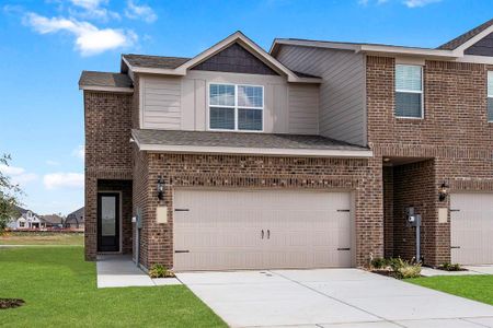 New construction Townhouse house 473 Mb'S Way, Pilot Point, TX 76258 - photo 0