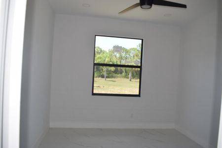 New construction Single-Family house 5381 Nw Dell Court, Port Saint Lucie, FL 34986 - photo 18 18