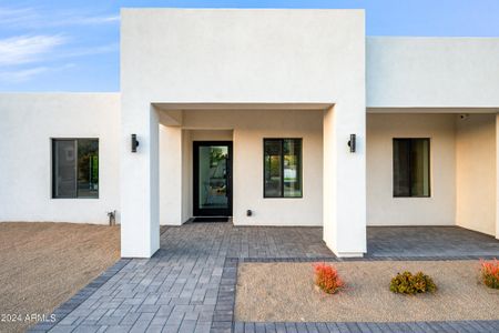 New construction Single-Family house 7212 W John Cabot Road, Glendale, AZ 85308 - photo 3 3