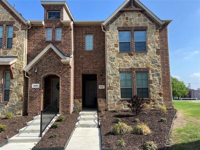 New construction Townhouse house 2017 Crooked Bow Drive, Mesquite, TX 75149 - photo 0