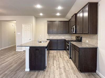 New construction Single-Family house 13309 Golden Isle Drive, Texas City, TX 77510 - photo 11 11