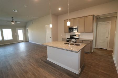 New construction Single-Family house 208 River Grove Street, Willis, TX 77378 Primrose - Smart Series- photo 3 3