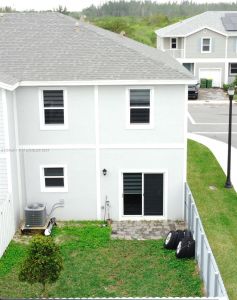 New construction Townhouse house 901 Se 19Th St, Homestead, FL 33034 - photo