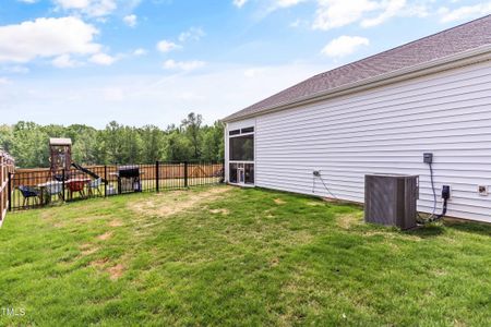 New construction Single-Family house 474 Silver Maple Drive, Fuquay Varina, NC 27526 - photo 30 30