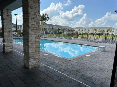 New construction Townhouse house 752 Se 17Th St, Homestead, FL 33034 - photo 12 12