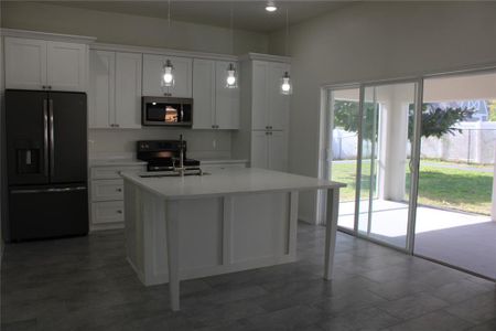 New construction Single-Family house 121 Alexander Estates Drive, Auburndale, FL 33823 - photo 8 8