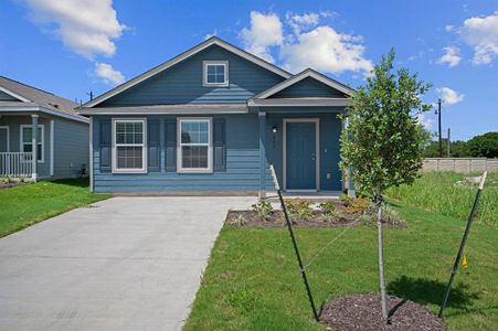 New construction Single-Family house 623 Soapstone Pass, San Marcos, TX 78666 - photo 1 1