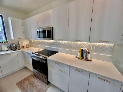 New construction Townhouse house 8320 Nw 43Rd St, Unit 8320, Doral, FL 33166 - photo 6 6