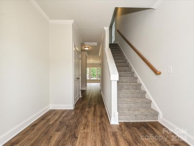 New construction Single-Family house 503 Kingsway Circle, Charlotte, NC 28214 - photo 1 1