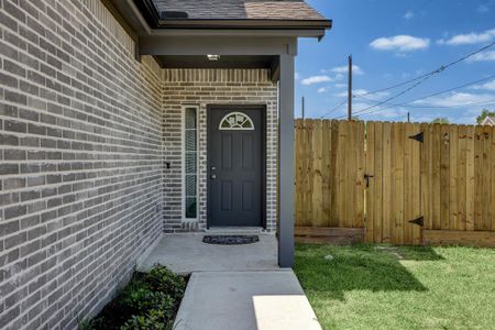 New construction Single-Family house 1426 Esther Drive Street, Houston, TX 77088 - photo