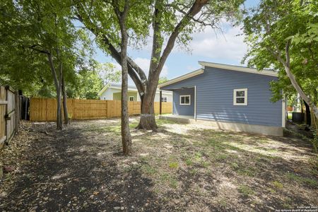 New construction Single-Family house 2322 E Houston, San Antonio, TX 78202 - photo 31 31