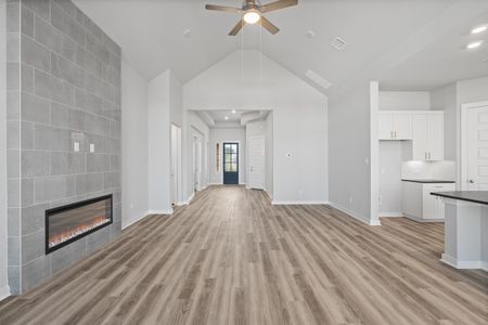 New construction Single-Family house 949 Leaning Oak Lane, Georgetown, TX 78628 - photo 8 8
