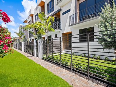 New construction Townhouse house 818 Ne 2Nd Street, Fort Lauderdale, FL 33301 - photo 4 4