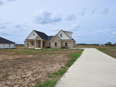 New construction Single-Family house 9745 Crow Ln, Adkins, TX 78101 - photo 42 42