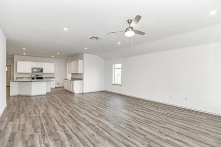 New construction Single-Family house 1048 Great Barracuda Lane, Alvin, TX 77511 Kingston - photo 9