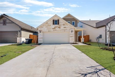 New construction Single-Family house  325  Denali Way, Dripping Springs, TX 78620 - photo 5 5