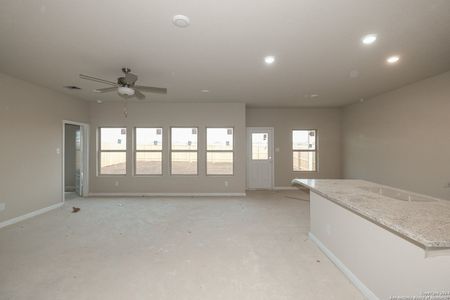 New construction Single-Family house 6823 Lime Rock Bluff, San Antonio, TX 78253 Magellan - 40' Smart Series- photo 5 5