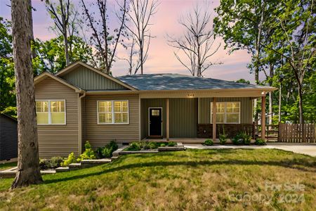 New construction Single-Family house 7603 Lakehaven Drive, Denver, NC 28037 - photo 0 0