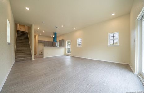 New construction Single-Family house 208 Bargas St, San Antonio, TX 78210 - photo 7 7