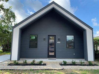 New construction Single-Family house 1105 Carver St, Baytown, TX 77520 - photo 0