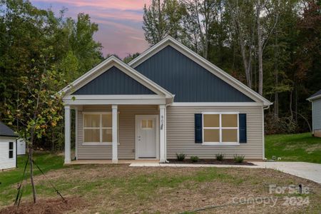 New construction Single-Family house 908 N 8Th Street, Bessemer City, NC 28016 - photo 0