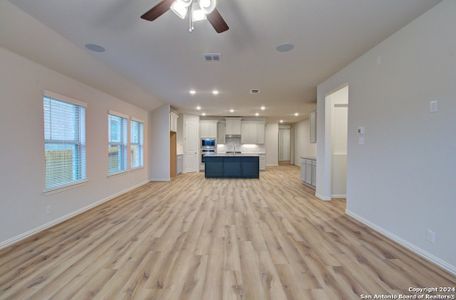 New construction Single-Family house 1613 Couser Avenue, New Braunfels, TX 78132 Enclave Series - Fiji- photo 7 7